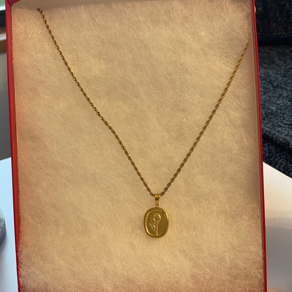 Aurora Gold Pendant Necklace 14k Gold plated 19” - Picture 5 of 10